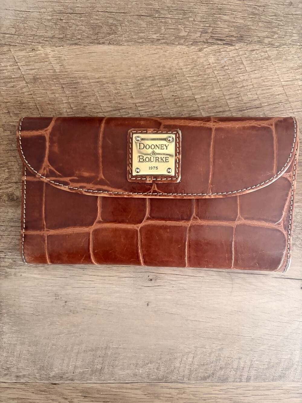 Dooney & Bourke Croco Embossed Leather Continental Clutch Wallet